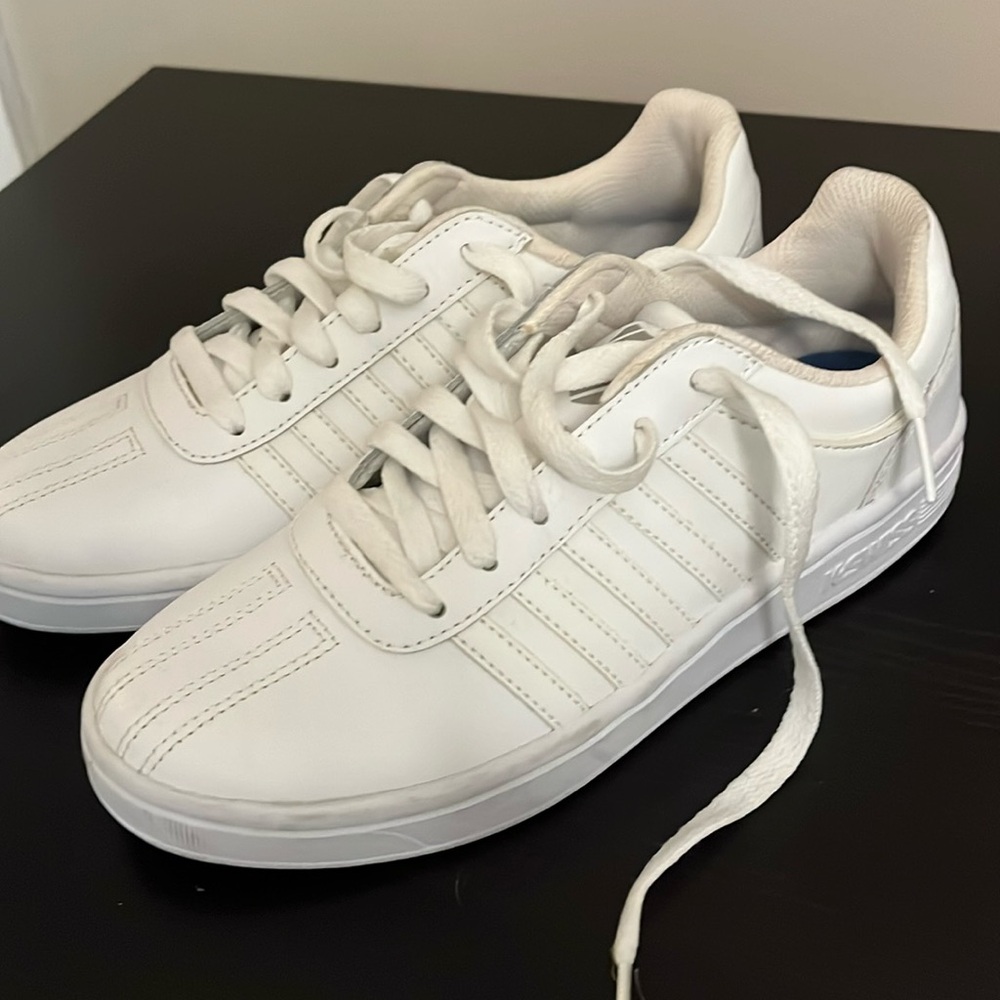 K Swiss court style sneakers size 6 brand new
